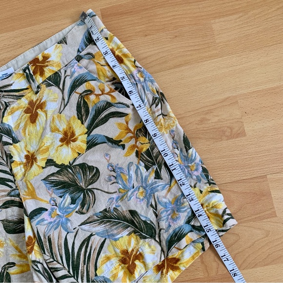 OLD NAVY Tropical Everyday Linen Shorts Mid-Rise - Picture 4 of 8